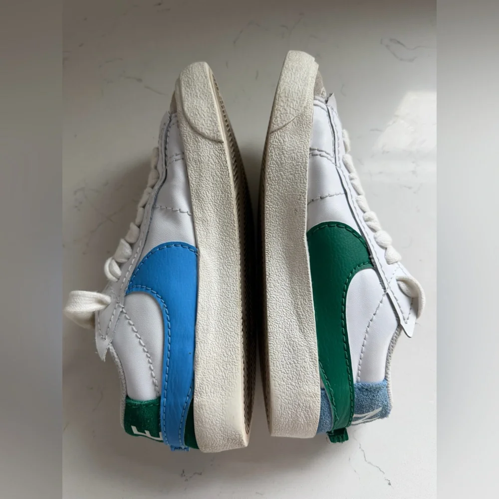 EXCELLENT CONDITION. Nike WOMEN’s BLAZER‎ LOW ‘77 JUMBO sz 6.5